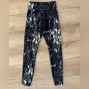 Beyond yoga leggings